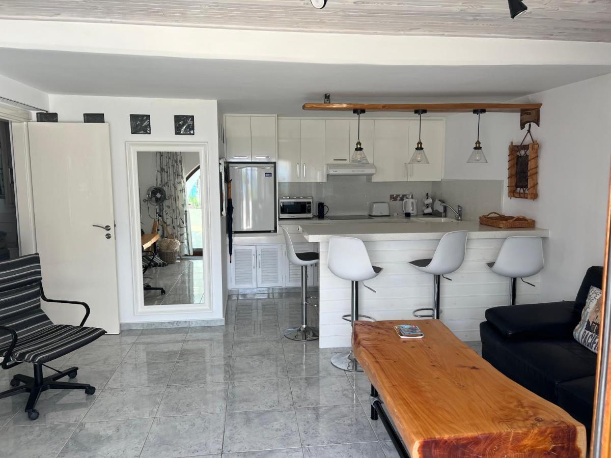 Pissouri Beach Front Apartments Екстериор снимка