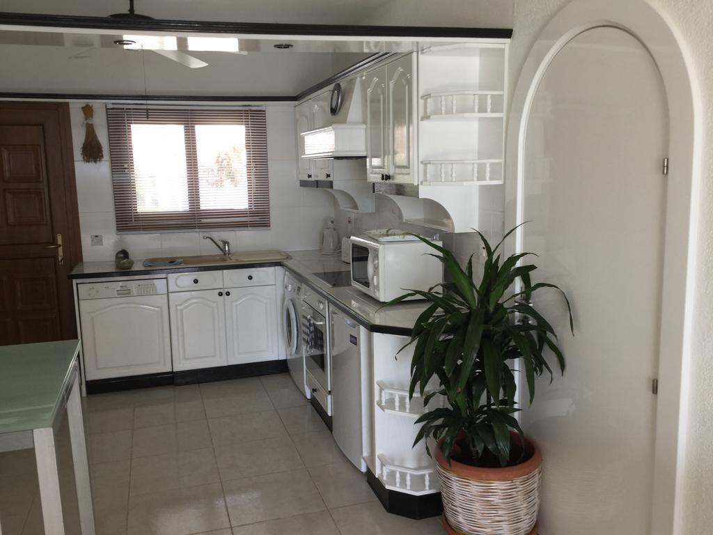 Pissouri Beach Front Apartments Екстериор снимка