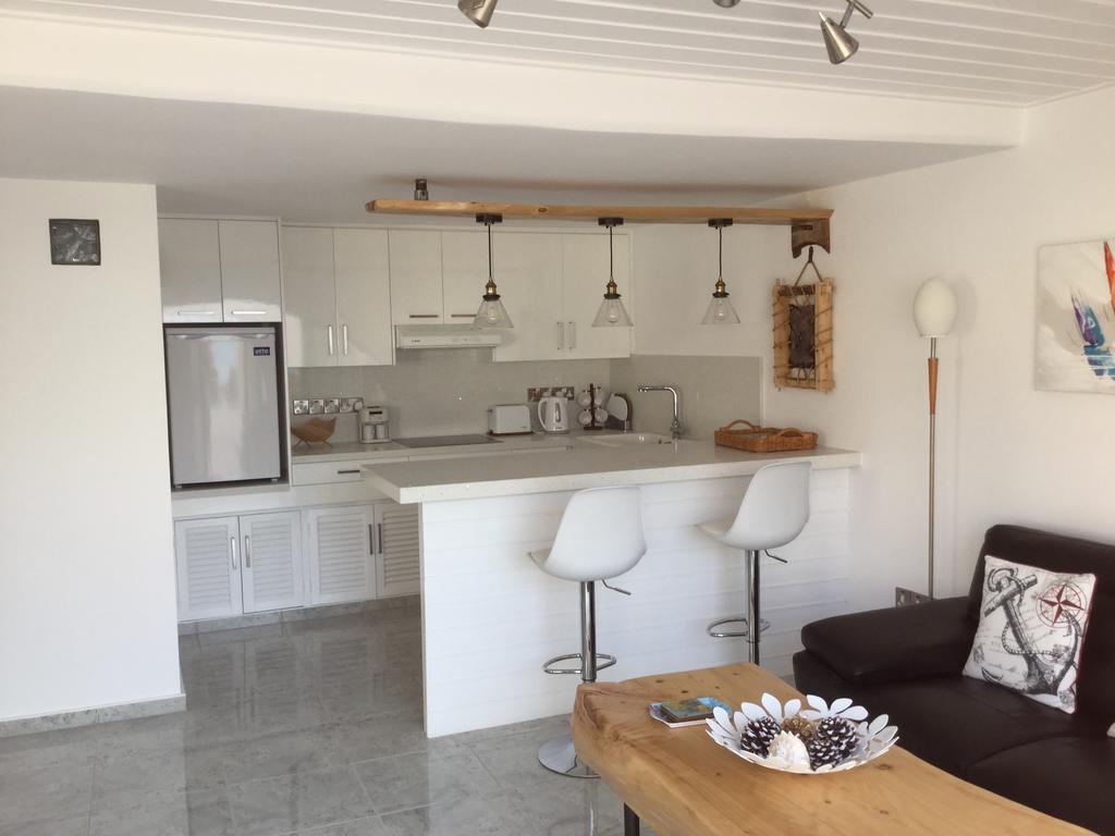 Pissouri Beach Front Apartments Екстериор снимка